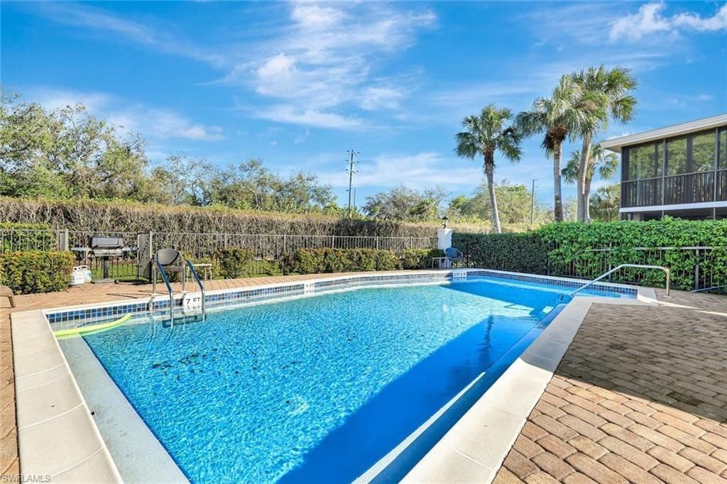 3107 Riviera Dr, Unit A-202, Naples, FL 34103 Photo