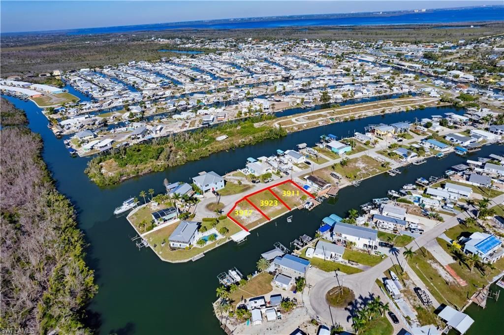 3911 Royal Palm Dr, Other, FL 33956 Photo