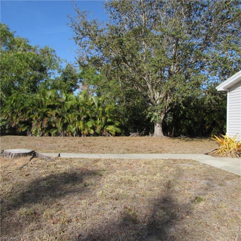 3790 Tangelo Dr, Saint James City, FL 33956 Photo