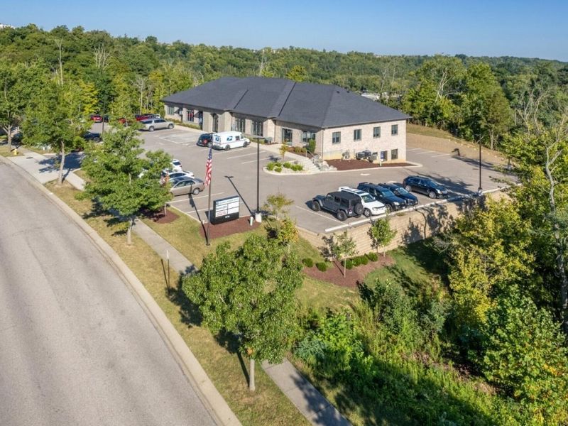 6730 Ruwes Oak Drive, Green Township, OH 45248 Photo 2