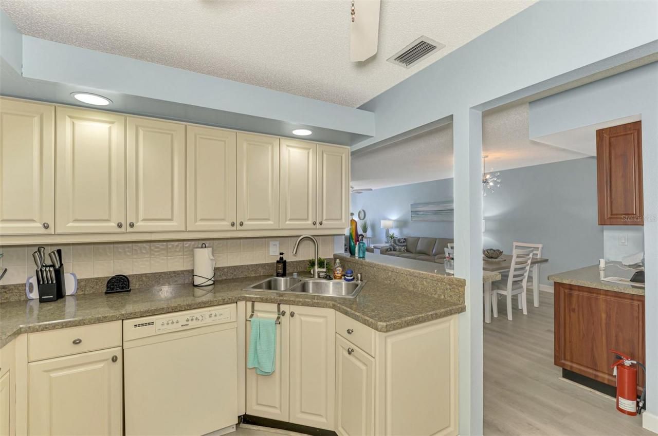 5761 Avista Drive, Unit 5761, Sarasota, FL 34243 Photo