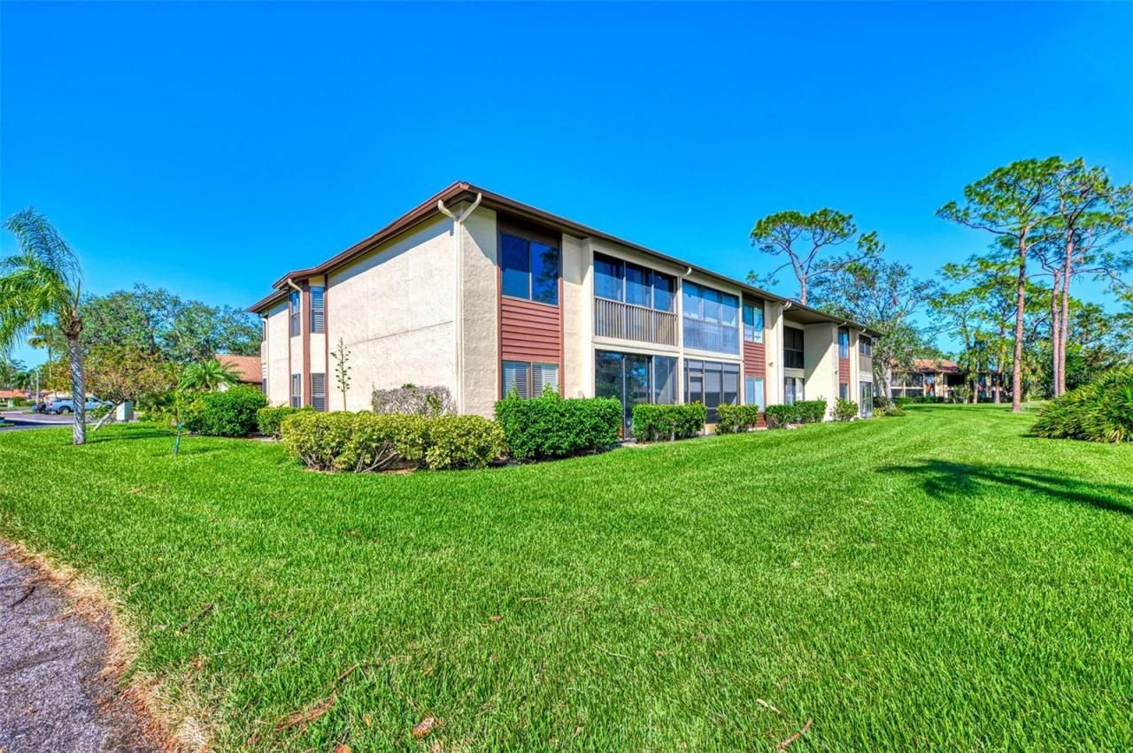 5761 Avista Drive, Unit 5761, Sarasota, FL 34243 Photo