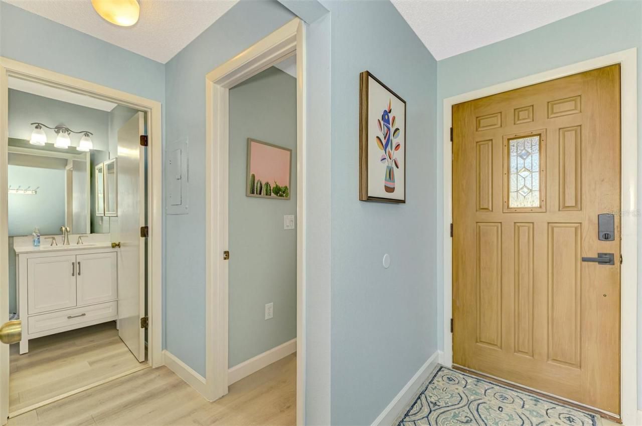 5761 Avista Drive, Unit 5761, Sarasota, FL 34243 Photo