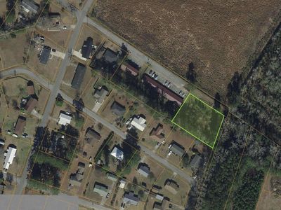 4824 Holly St., Loris, SC 29569