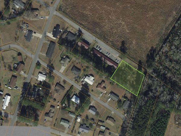 4824 Holly St., Loris, SC 29569