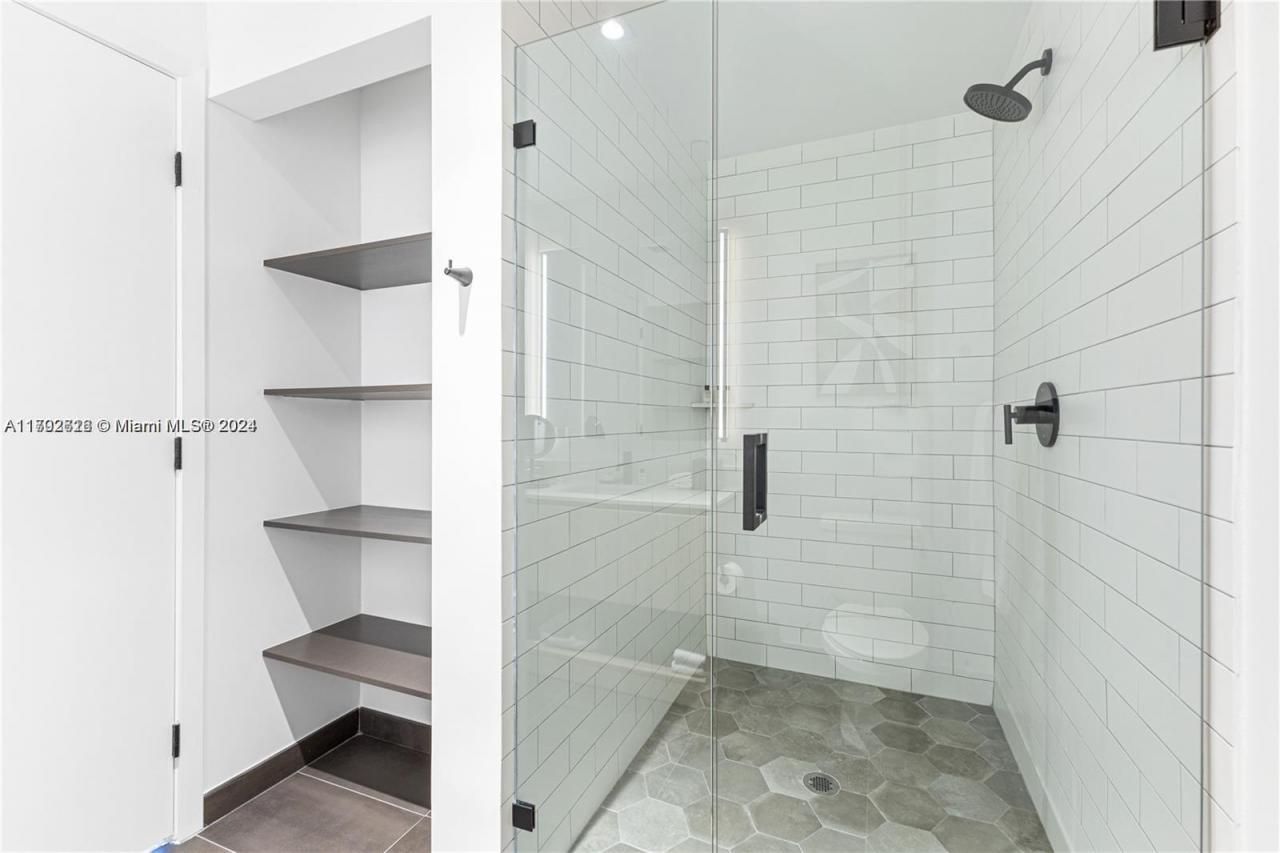 398 NE 5th St, Unit 3010, Miami, FL 33132 Photo