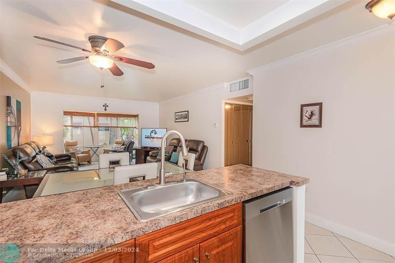 3431 NW 50th Avenue, Unit 201, Lauderdale Lakes, FL 33319 Photo