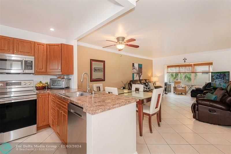 3431 NW 50th Avenue, Unit 201, Lauderdale Lakes, FL 33319 Photo