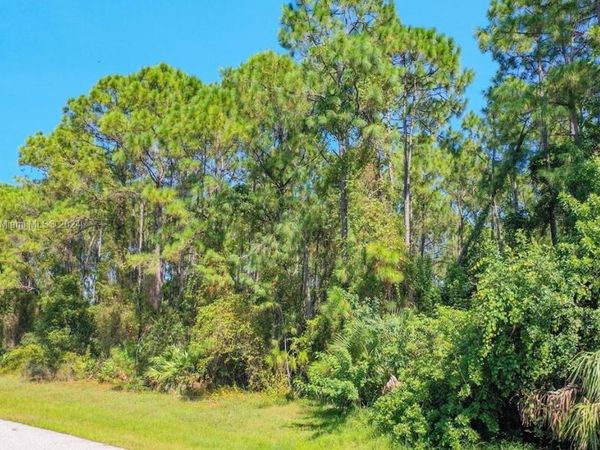 31 Karmain RD, North Port, FL 34288