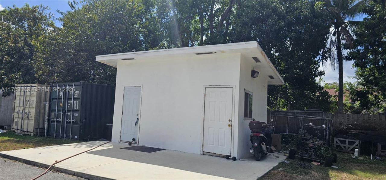 15700 SW 202nd Ave, Miami, FL 33187 Photo