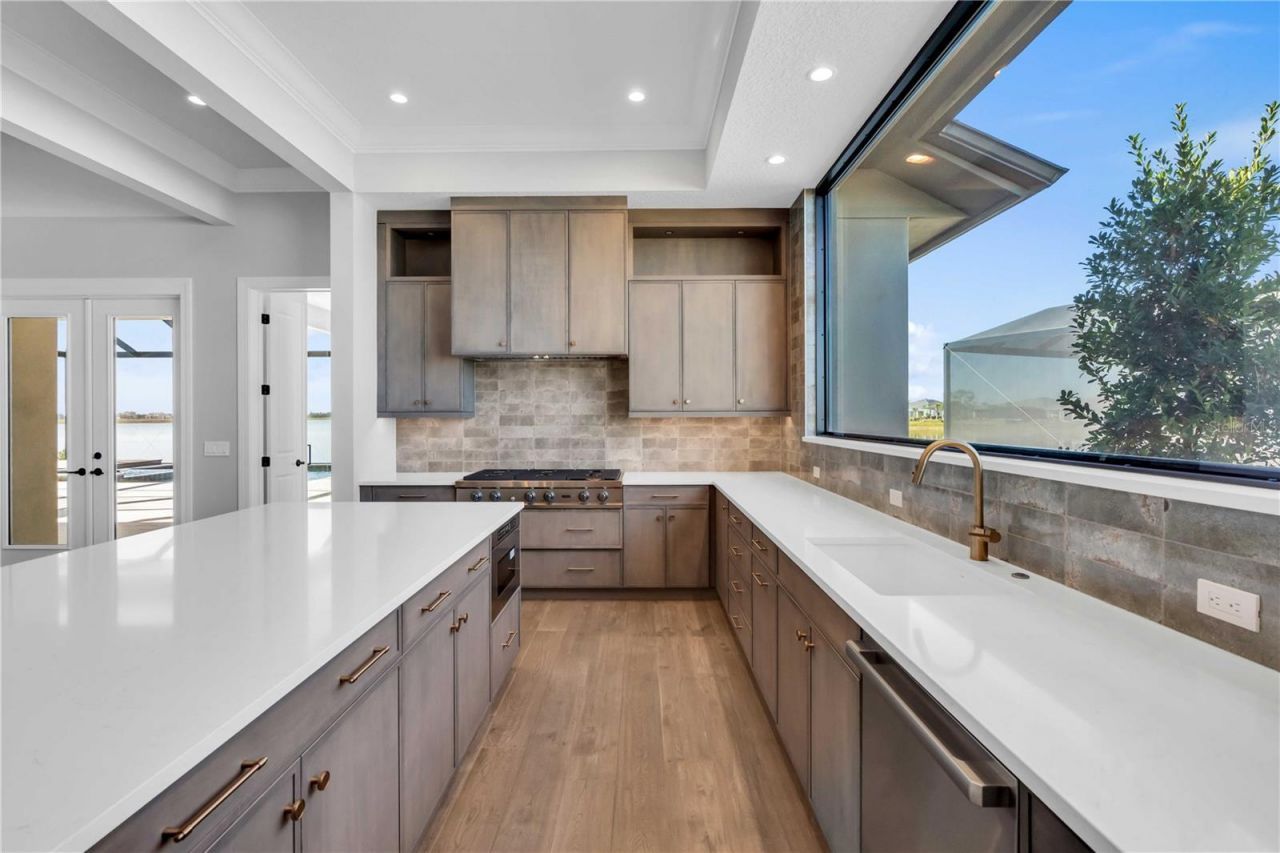 1018 Blue Shell Loop, Sarasota, FL 34240 Photo