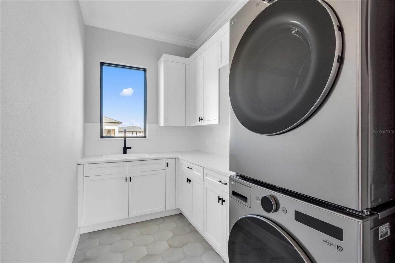 1018 Blue Shell Loop, Sarasota, FL 34240 Photo