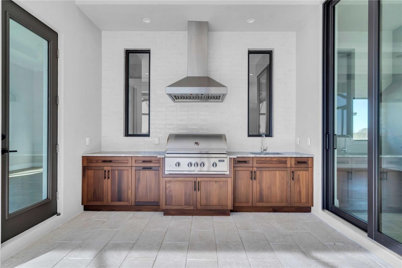 1018 Blue Shell Loop, Sarasota, FL 34240 Photo