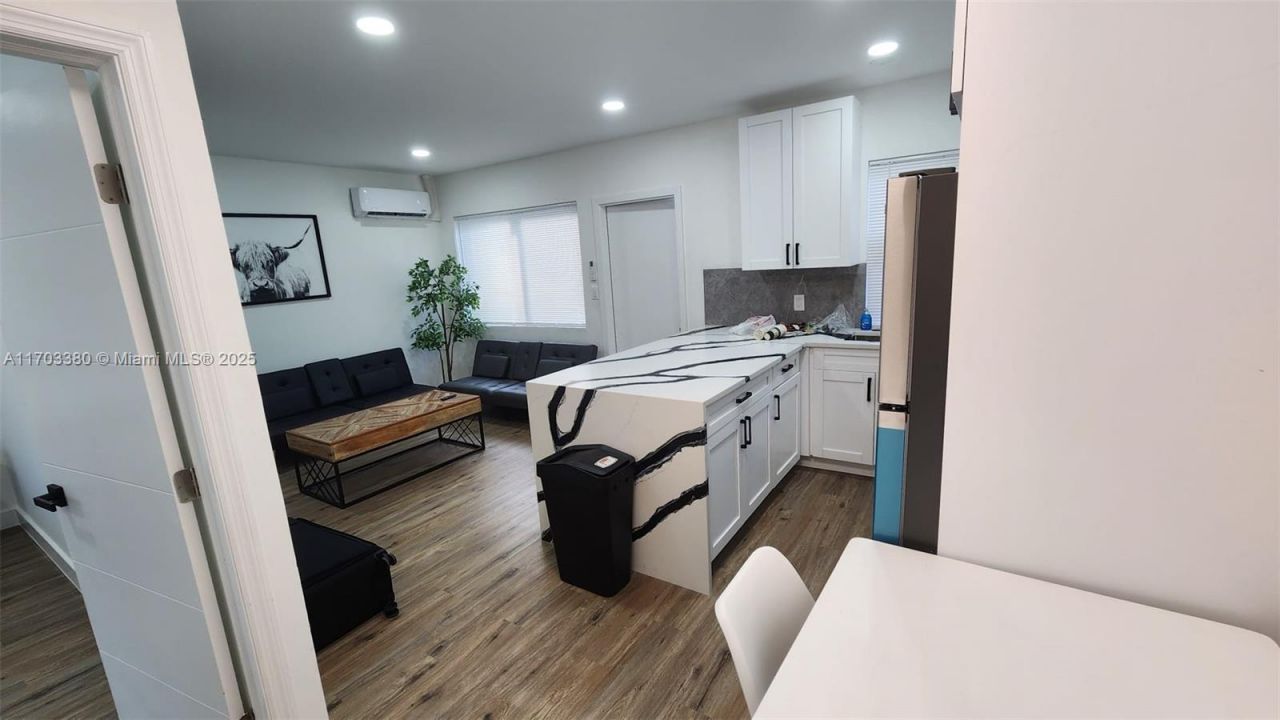 1946 Pierce St, Unit 3, Hollywood, FL 33020 Photo