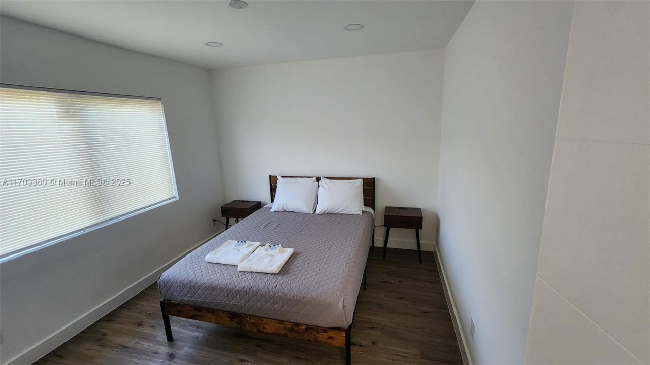 1946 Pierce St, Unit 3, Hollywood, FL 33020 Photo