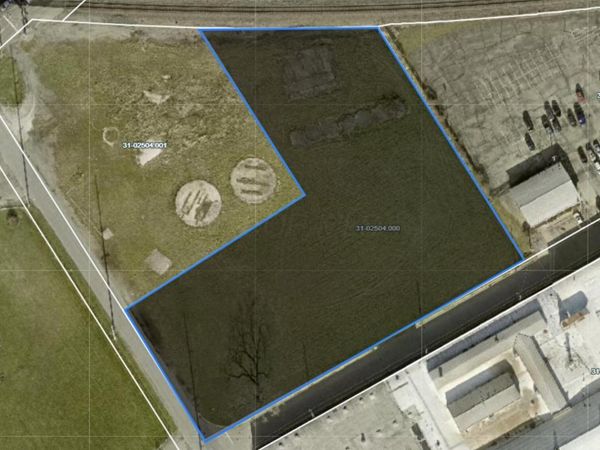 40 S Cherry Street, London, OH 43140