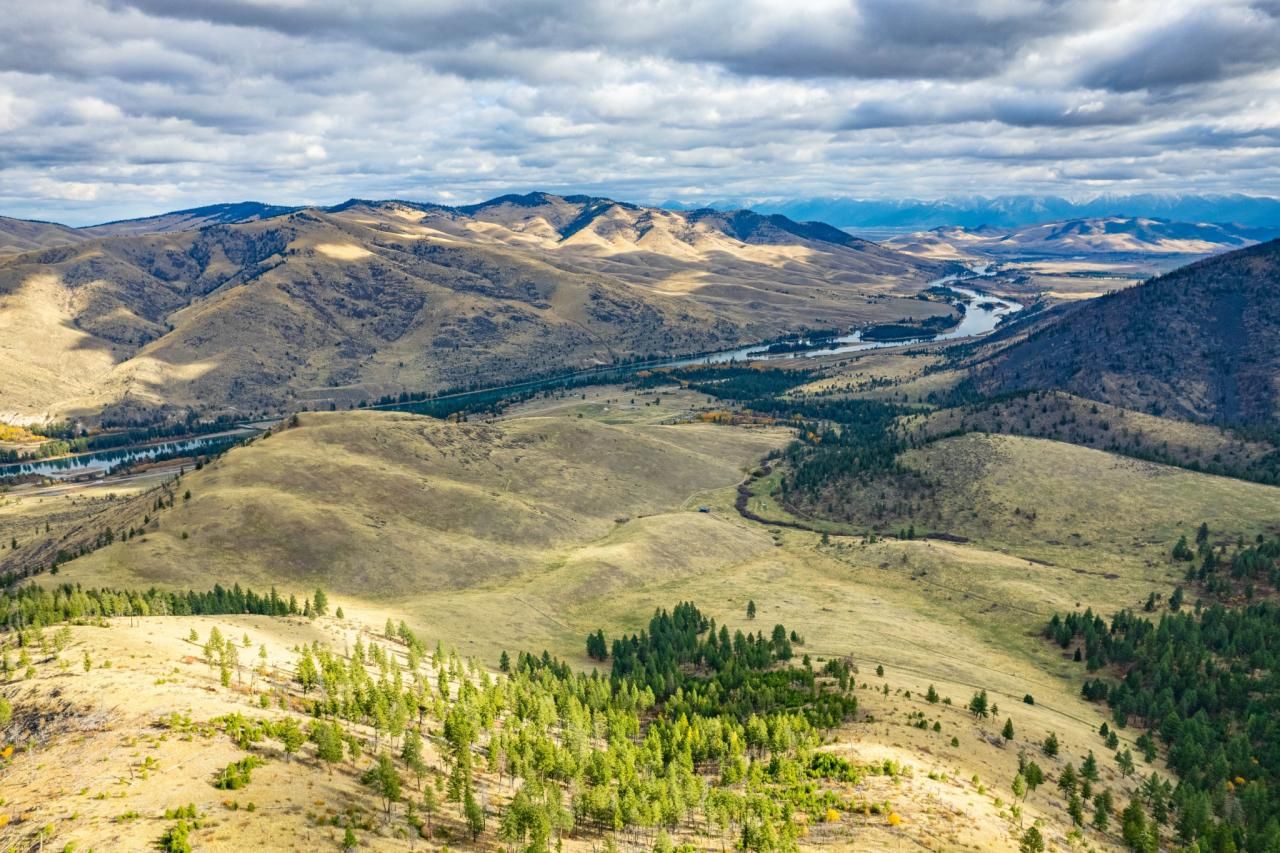 54 W Magpie Creek Road, Dixon, MT 59831 Main Photo