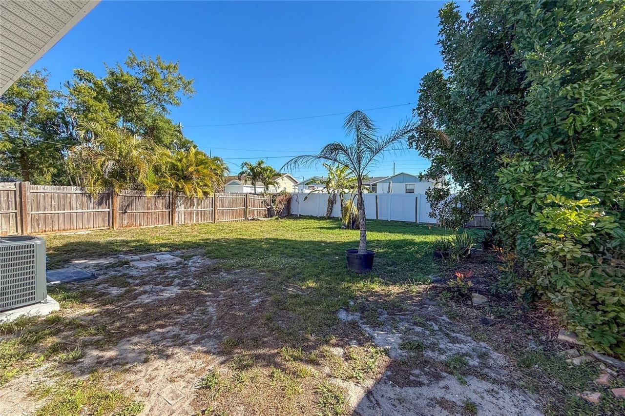 4523 86th Street Court W, Bradenton, FL 34210 Photo