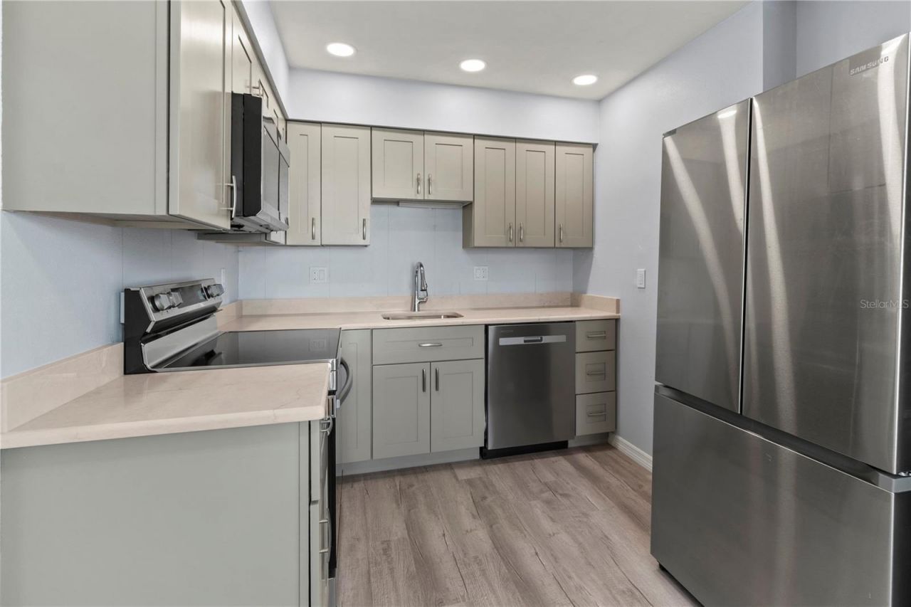 4523 86th Street Court W, Bradenton, FL 34210 Photo