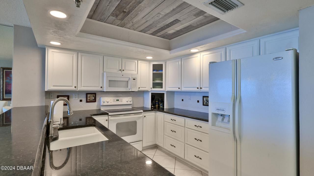 4139 S Atlantic Avenue, Unit A406, New Smyrna Beach, FL 32169 Photo