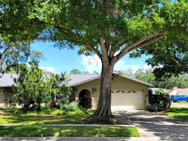 7801 17TH WAY N, ST PETERSBURG, FL 33702