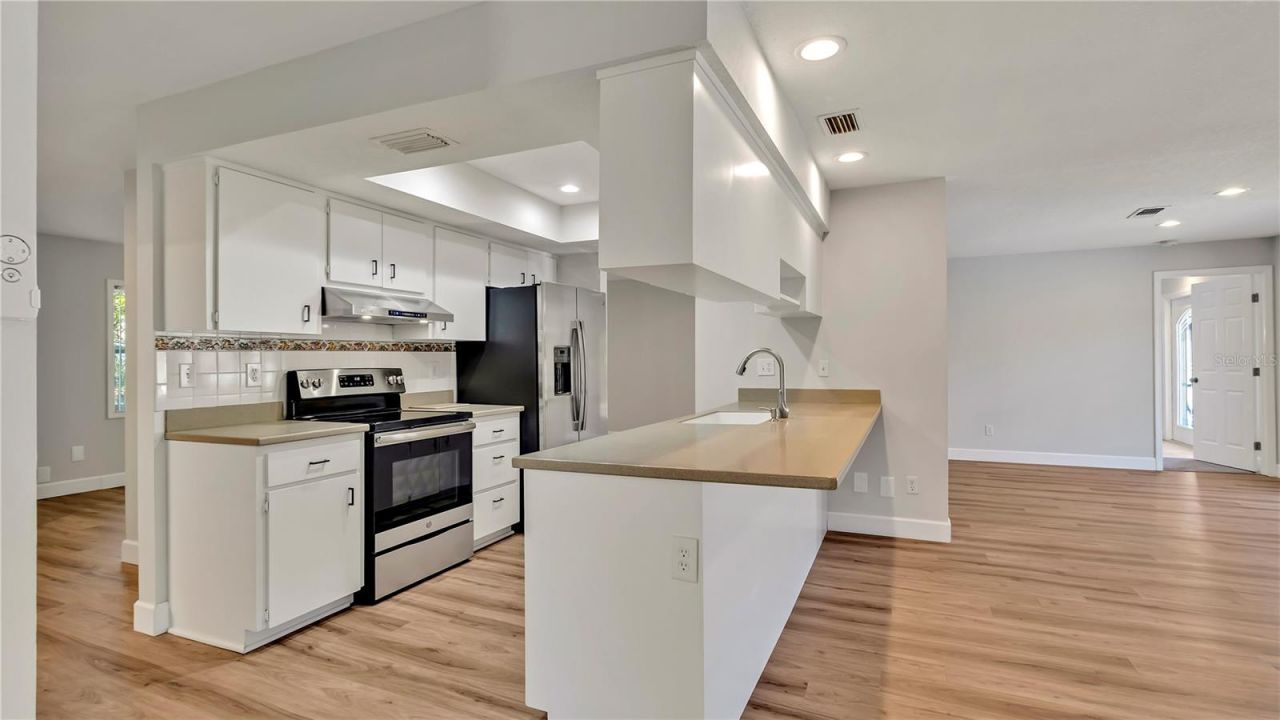 7801 17th Way N, Saint Petersburg, FL 33702 Photo