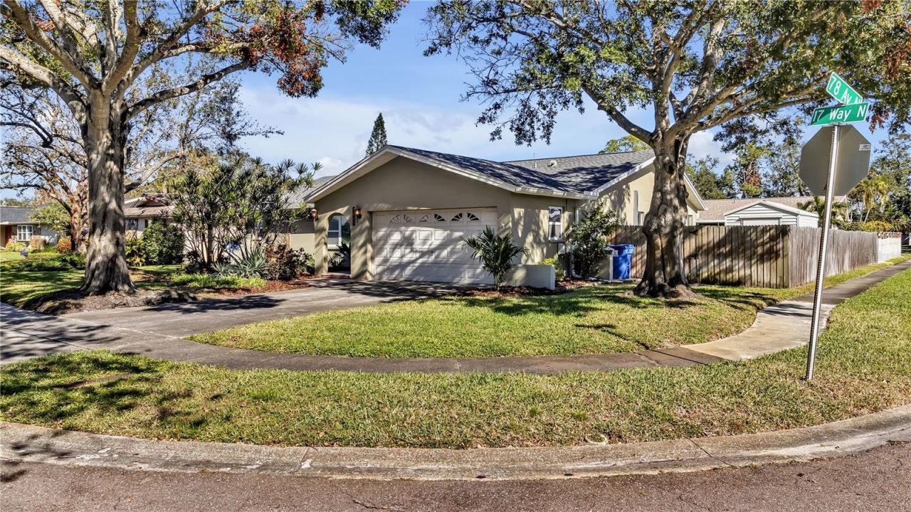7801 17th Way N, Saint Petersburg, FL 33702 Photo