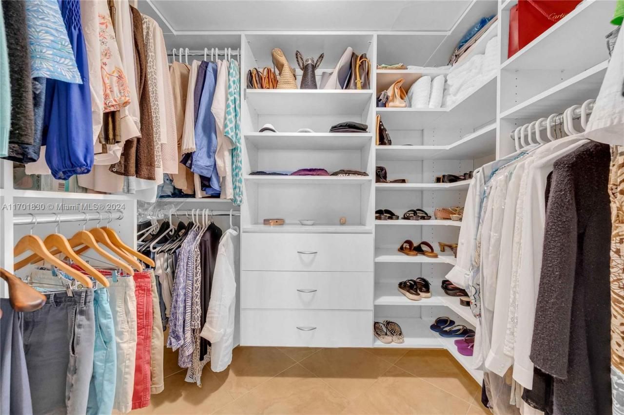 20379 W Country Club Dr, Unit PH-36, Aventura, FL 33180 Photo