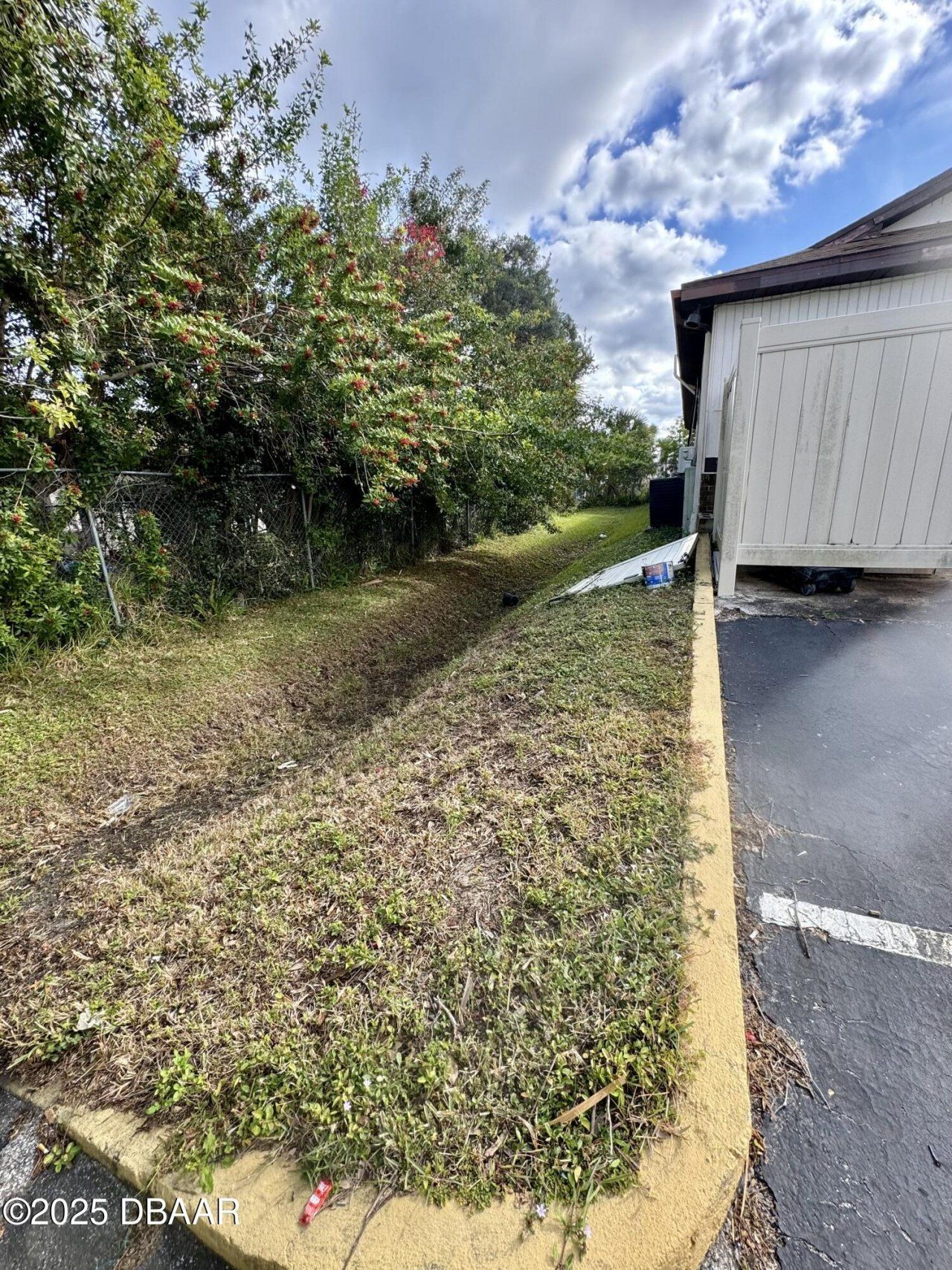 2335 S Ridgewood Avenue, South Daytona, FL 32119 Photo