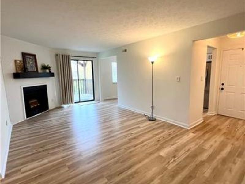 9586 Woodland Hills Drive, West Chester, OH 45011 Photo 11