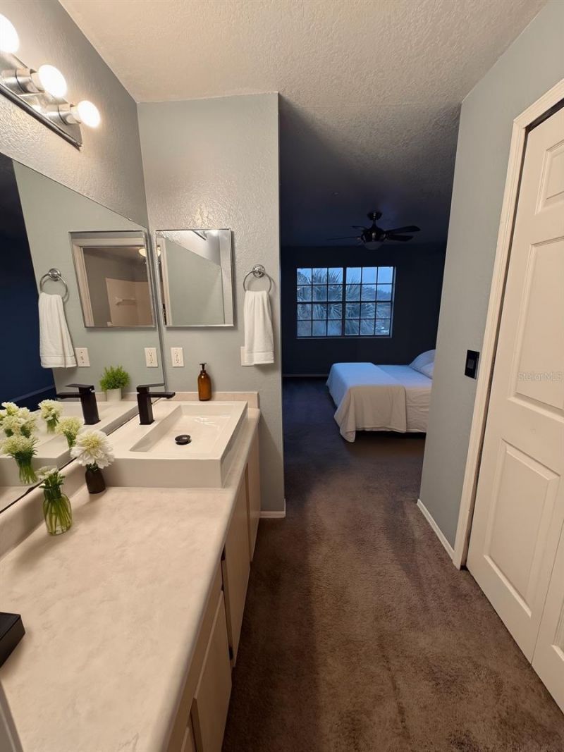13838 Fairway Island Drive, Unit 1432, Orlando, FL 32837 Photo
