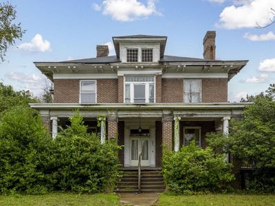 321 W Hampton Avenue, Sumter, SC 29150