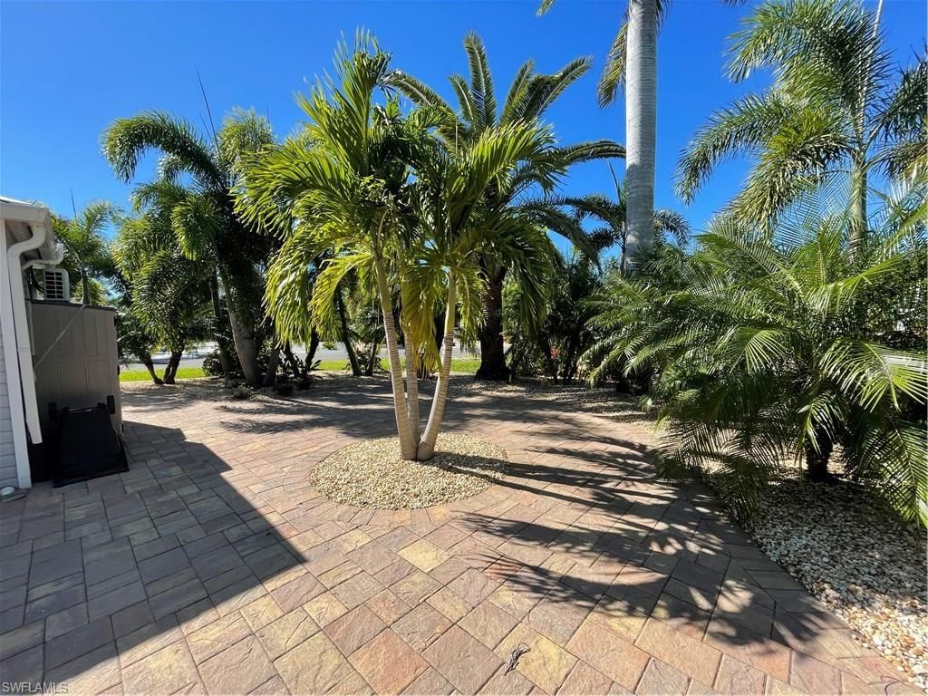 5861 Maplewood Ct, Fort Myers, FL 33905 Photo
