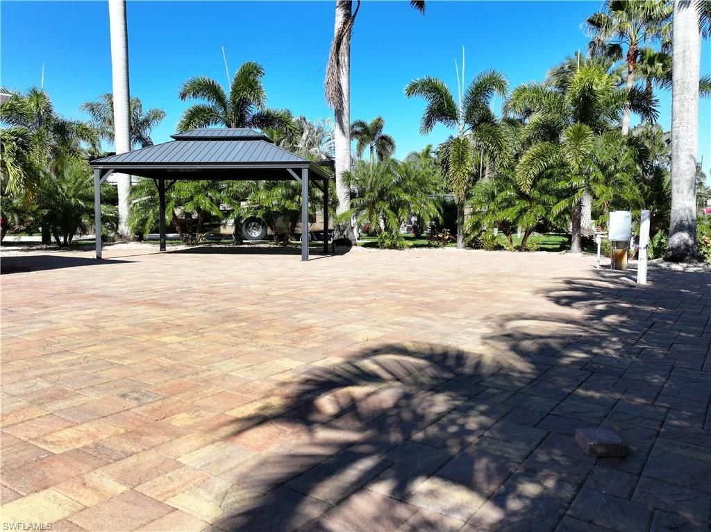 5861 Maplewood Ct, Fort Myers, FL 33905 Photo
