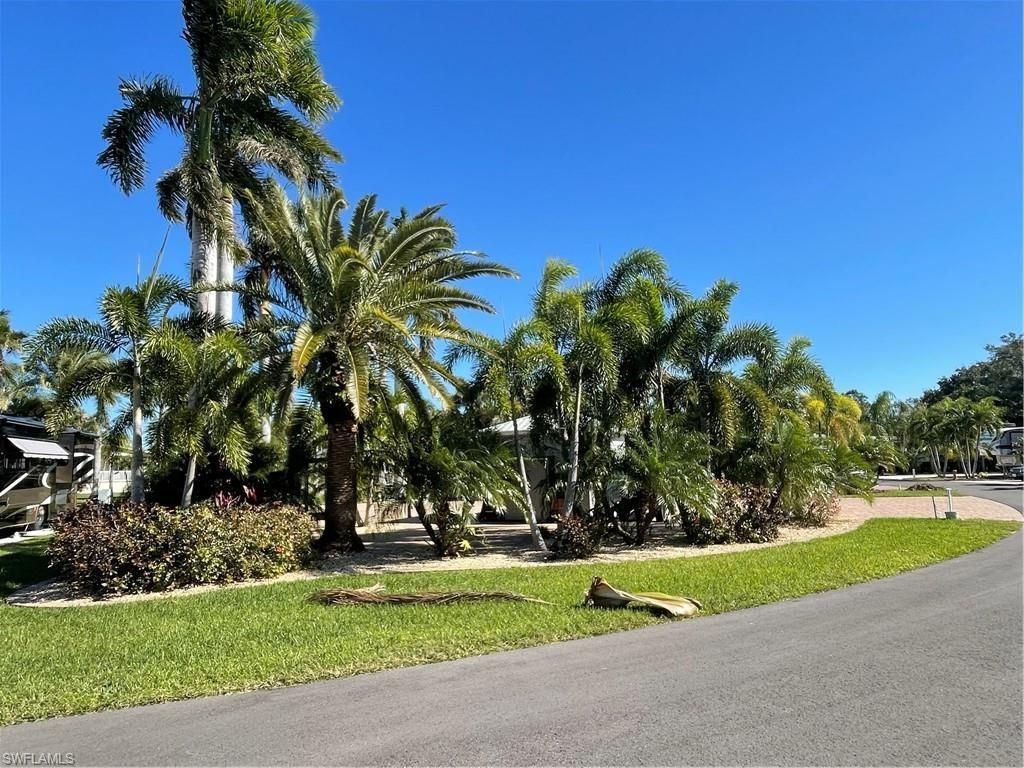 5861 Maplewood Ct, Fort Myers, FL 33905 Photo