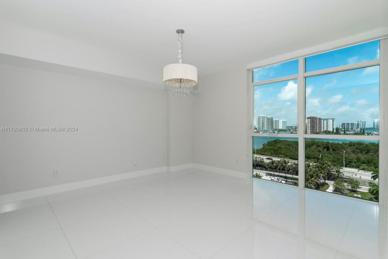 400 Sunny Isles Blvd, Unit 919, Sunny Isles Beach, FL 33160 Photo