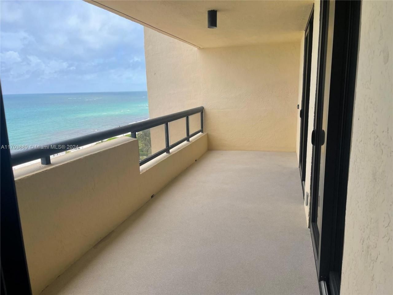 2555 Collins Ave, Unit 1409, Miami Beach, FL 33140 Photo