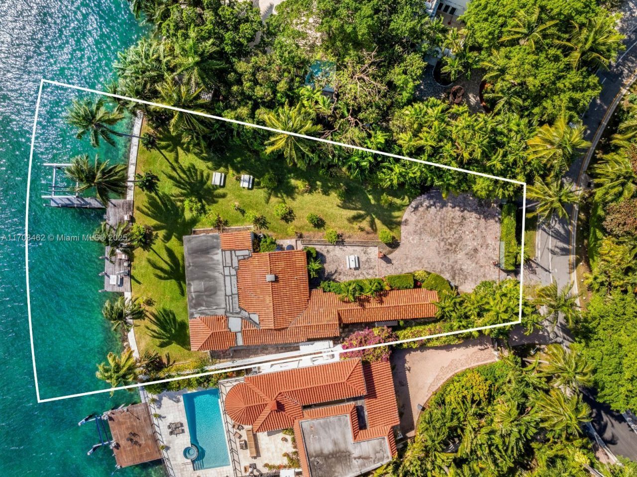 6 S Hibiscus Dr, Miami Beach, FL 33139 Photo