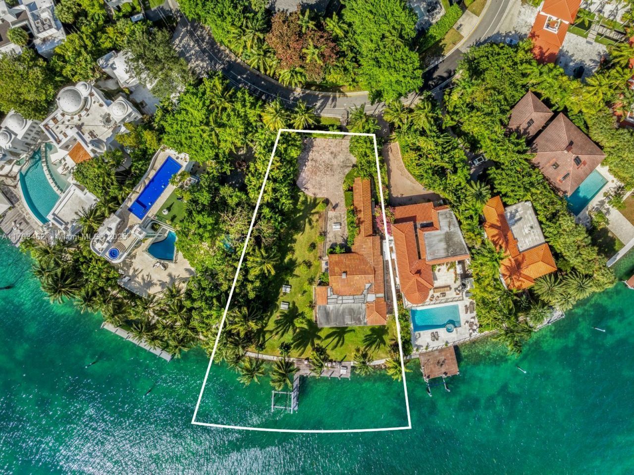 6 S Hibiscus Dr, Miami Beach, FL 33139 Photo