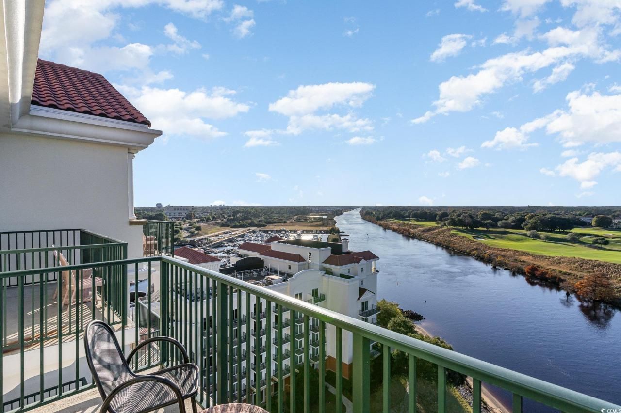 8121 Amalfi Pl. Photo 28