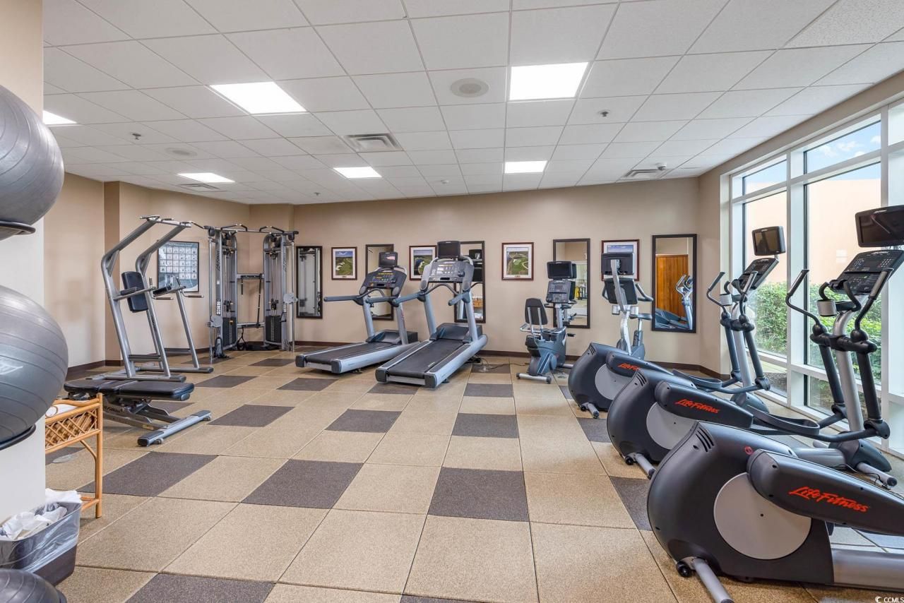 8121 Amalfi Pl. Photo 40