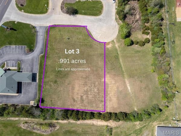 3 Cedric Station, Cedar Hill, MO 63016