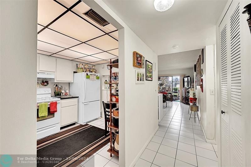 10442 Sunrise Lakes Boulevard, Unit 202, Sunrise, FL 33322 Photo