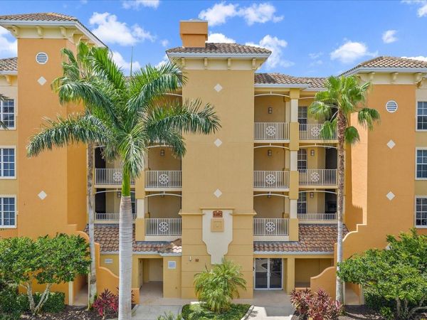 6482 WATERCREST WAY, Unit 204, LAKEWOOD RANCH, FL 34202