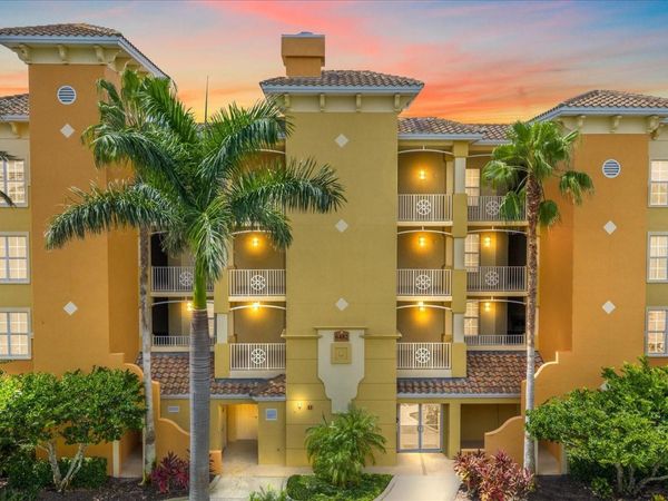 6482 WATERCREST WAY, Unit 204, LAKEWOOD RANCH, FL 34202