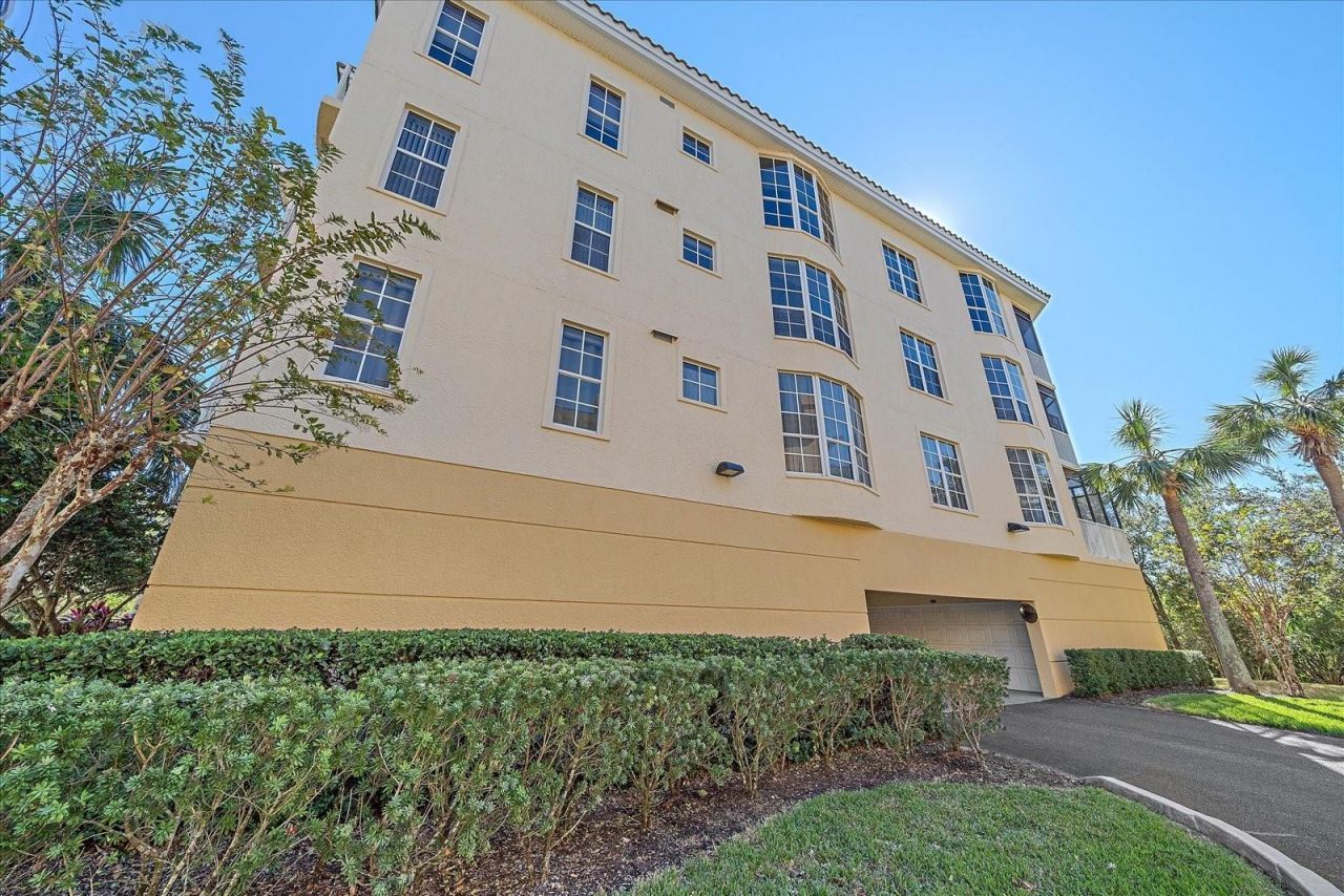 6482 Watercrest Way, Unit 204, Lakewood Ranch, FL 34202 Photo