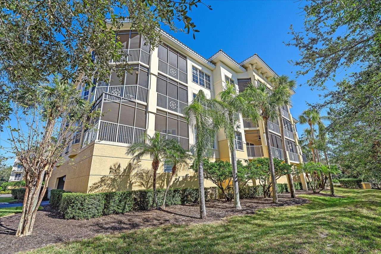 6482 Watercrest Way, Unit 204, Lakewood Ranch, FL 34202 Photo