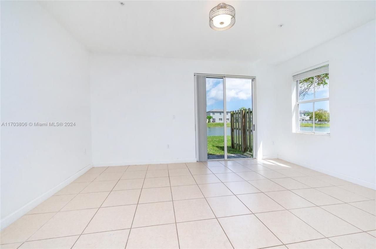 112 SE 28th Ter, Unit 13, Homestead, FL 33033 Photo