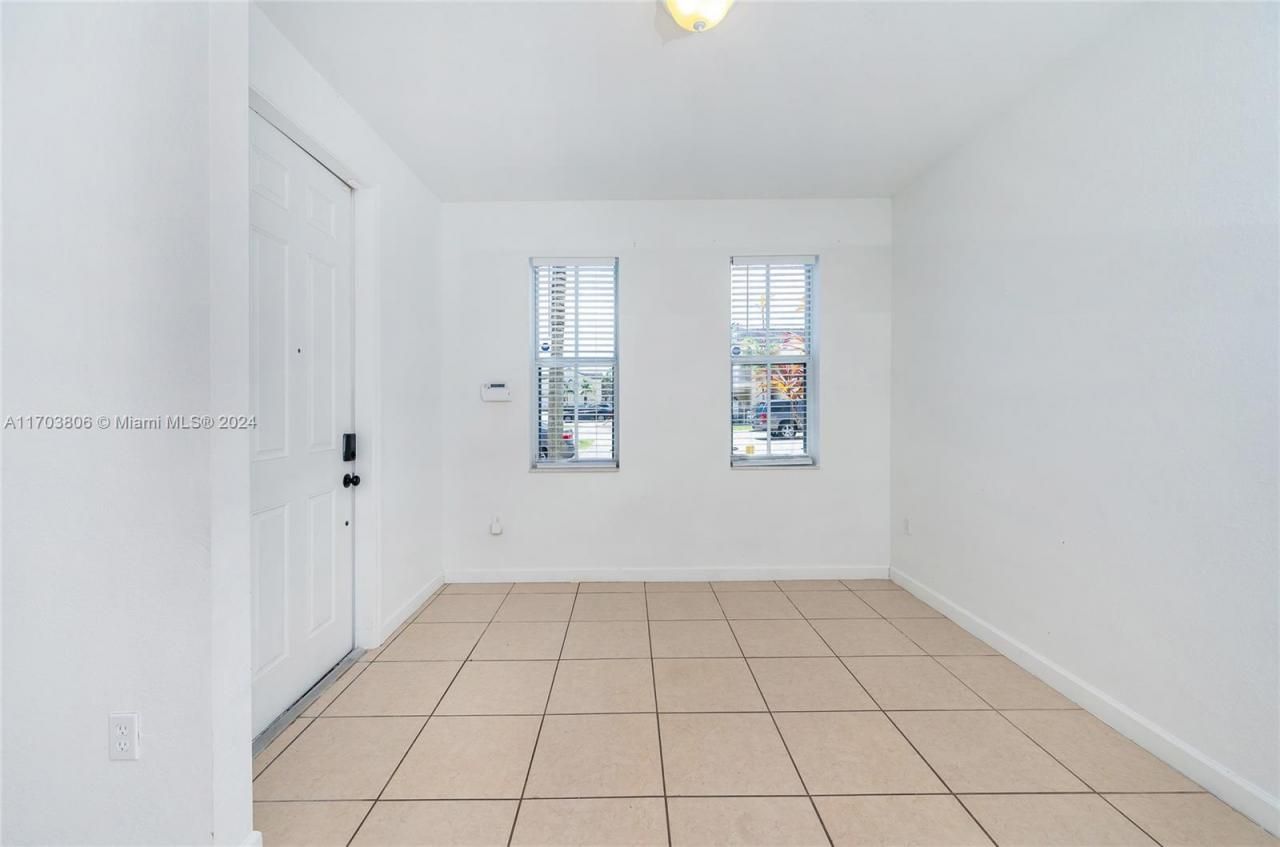 112 SE 28th Ter, Unit 13, Homestead, FL 33033 Photo