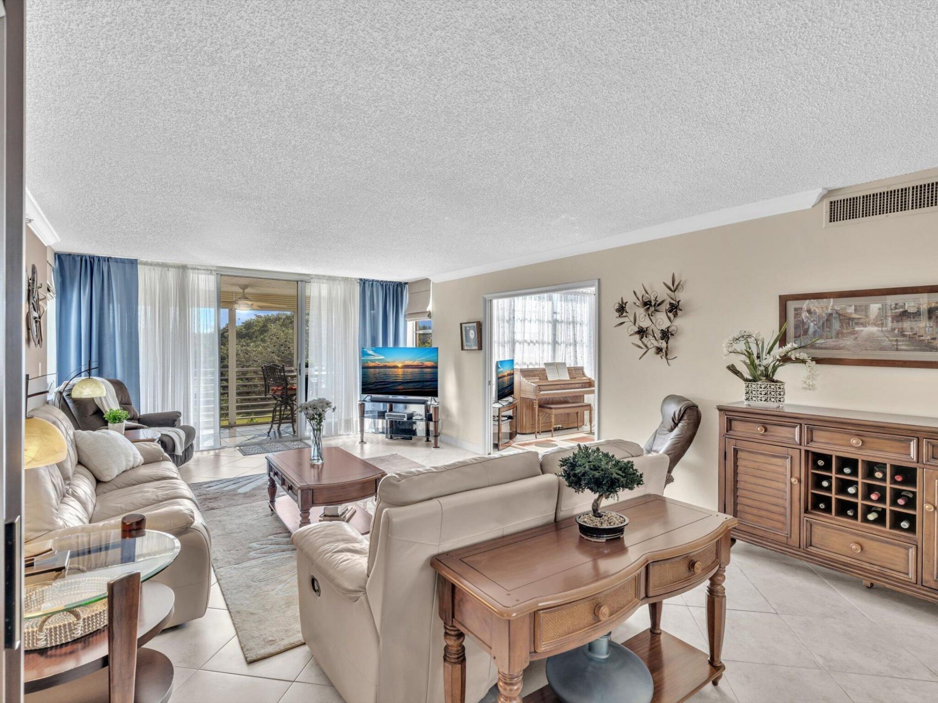 3510 Oaks Way, Unit 409, Pompano Beach, FL 33069 Photo